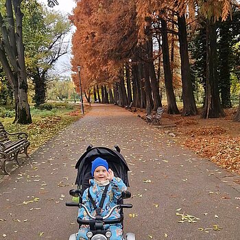 Îmi place toamna luminoasă.