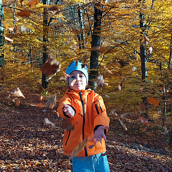 Magia toamnei prin ochi de copil