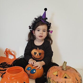 Casandra Elena și dovlecii😁🎃🍂🍁🍄
