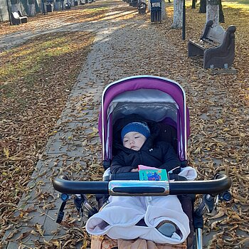 Luca la plimbare prin parc