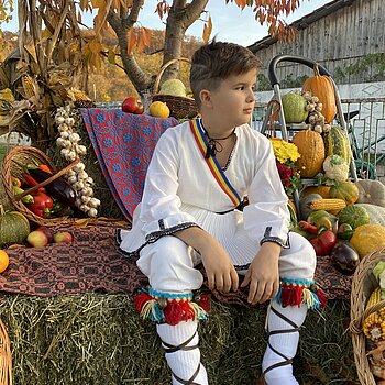 Momente magice ,festivalul toamnei cu membri ansamblului Săliștea Călin julesc