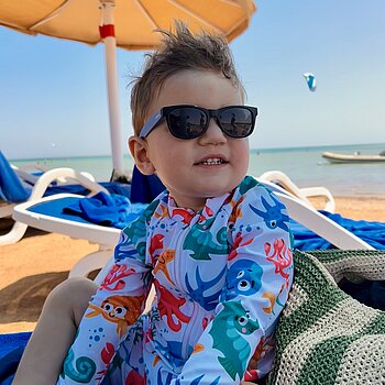 Bebe pa plaja 😎