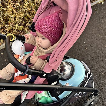 Plimbare de toamna cu jucariile preferate