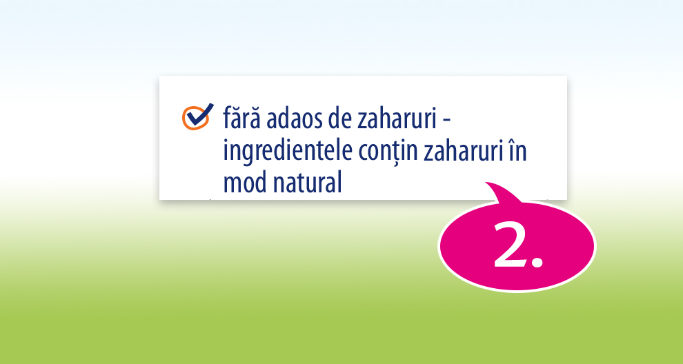 Un banner alb cu o bifă și un text într-o limbă străină este plasat pe un fundal gradient care trece de la albastru deschis la verde. În dreapta, este prezentă o bulă de vorbire roz cu numărul 2.